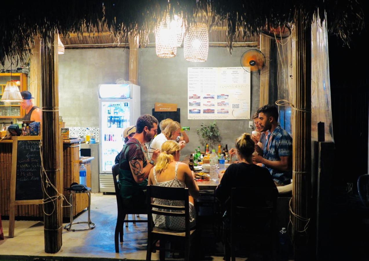 Wanderlust - Beach Side Hoi An An Bàn 外观 照片