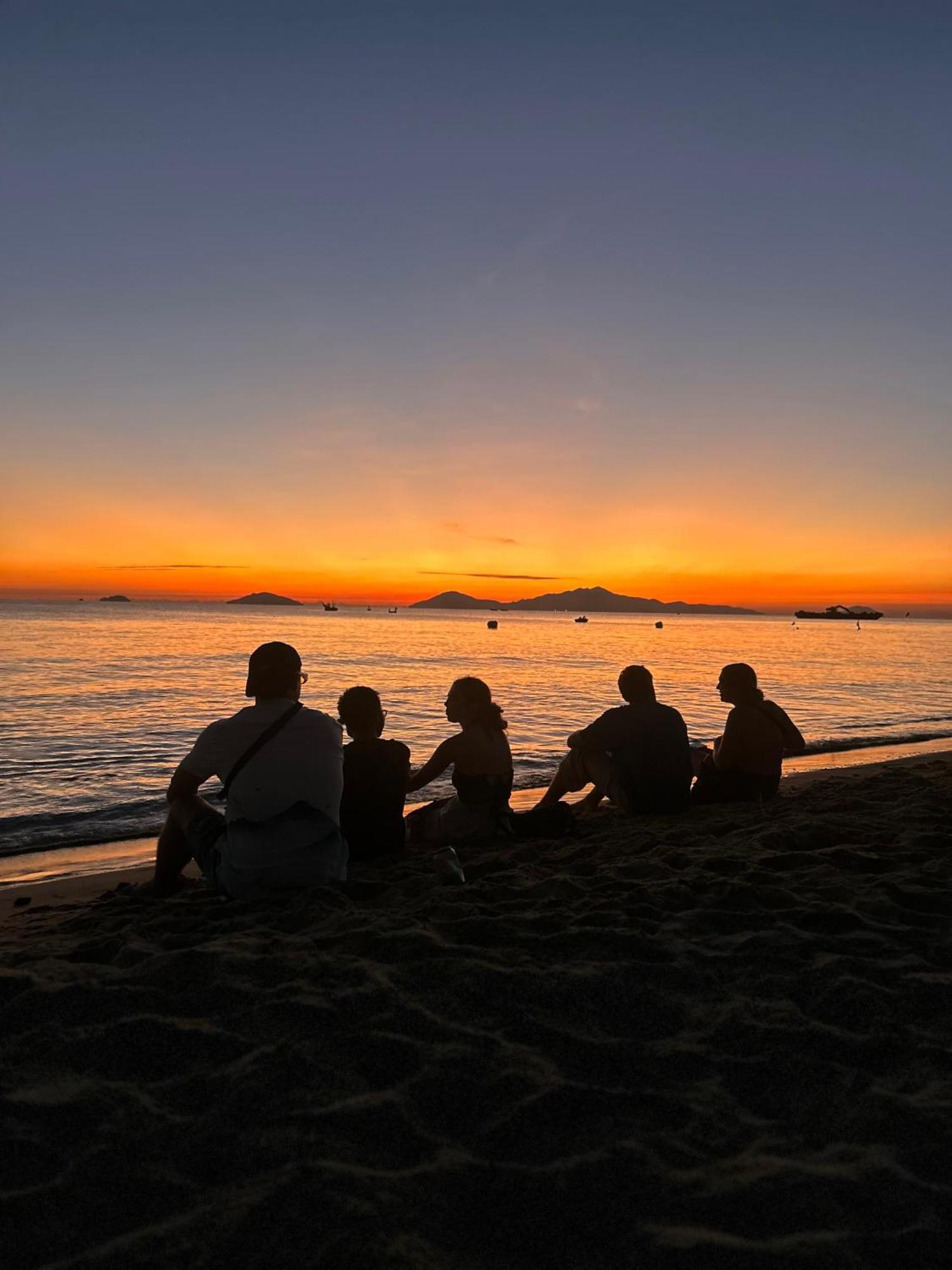 Wanderlust - Beach Side Hoi An An Bàn 外观 照片